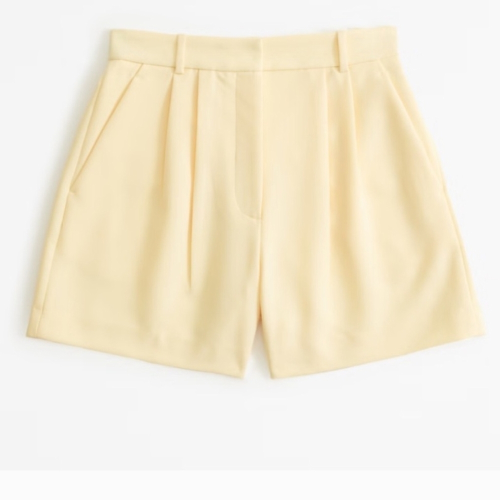 Butter Yellow Sloan Cream Women's Shorts - Picture 4 of 4